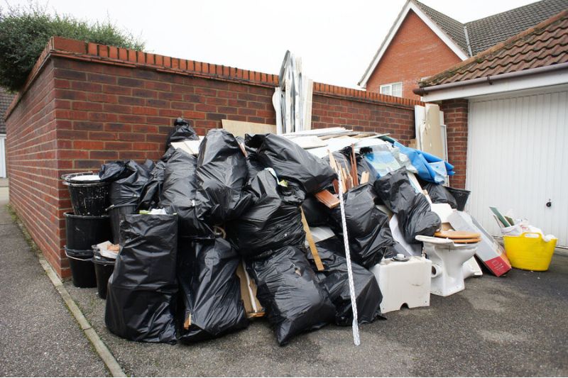 Garage Clearance Services: Expert Help in Wellingborough